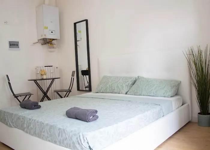 Ariahome Apartment