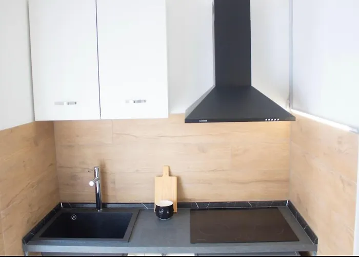Ariahome Apartament *